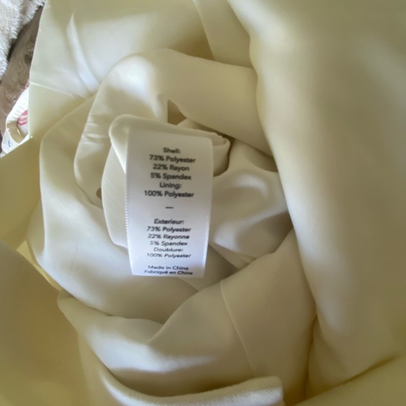 LIKELY Elegant Ivory White Sleeveless Sheath Dress With Cut Out Back Size 8 - Picture 7 of 7